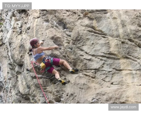 北京攀岩队耐力训练与技术提升的深度分析与探讨